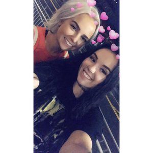 Meet your Posher, Kayla